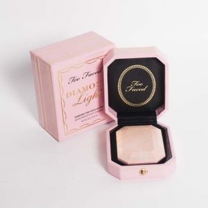 TOO FACED HIGHLIGHTER